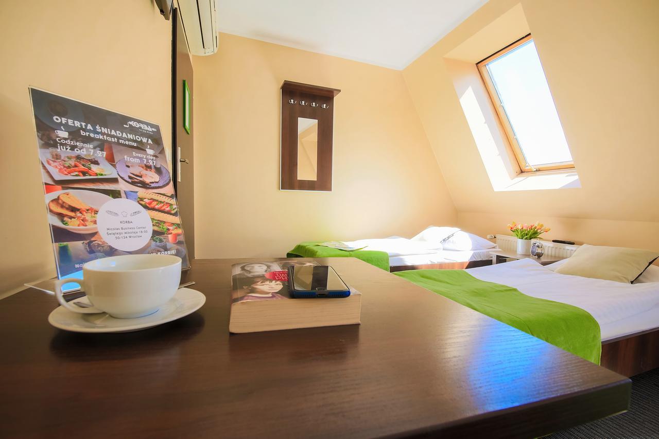 Glow Hostel Wrocław Dış mekan fotoğraf